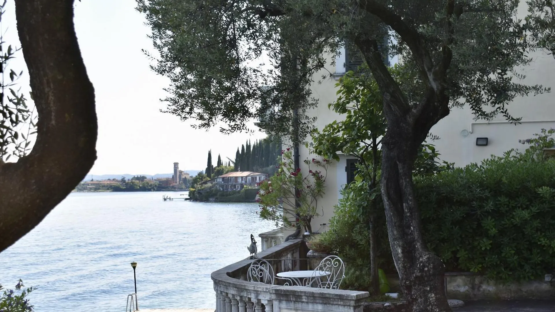 Appartamento Marierose - Theater Home Toscolano Maderno Apartment